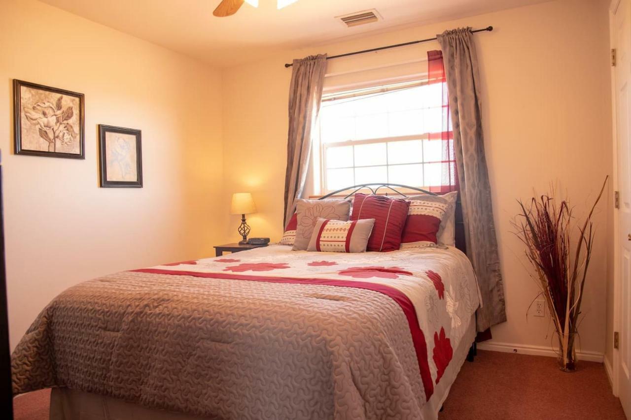 Wahweap Ranch - 8-Bedroom Lake Powell Vacation House Page Buitenkant foto